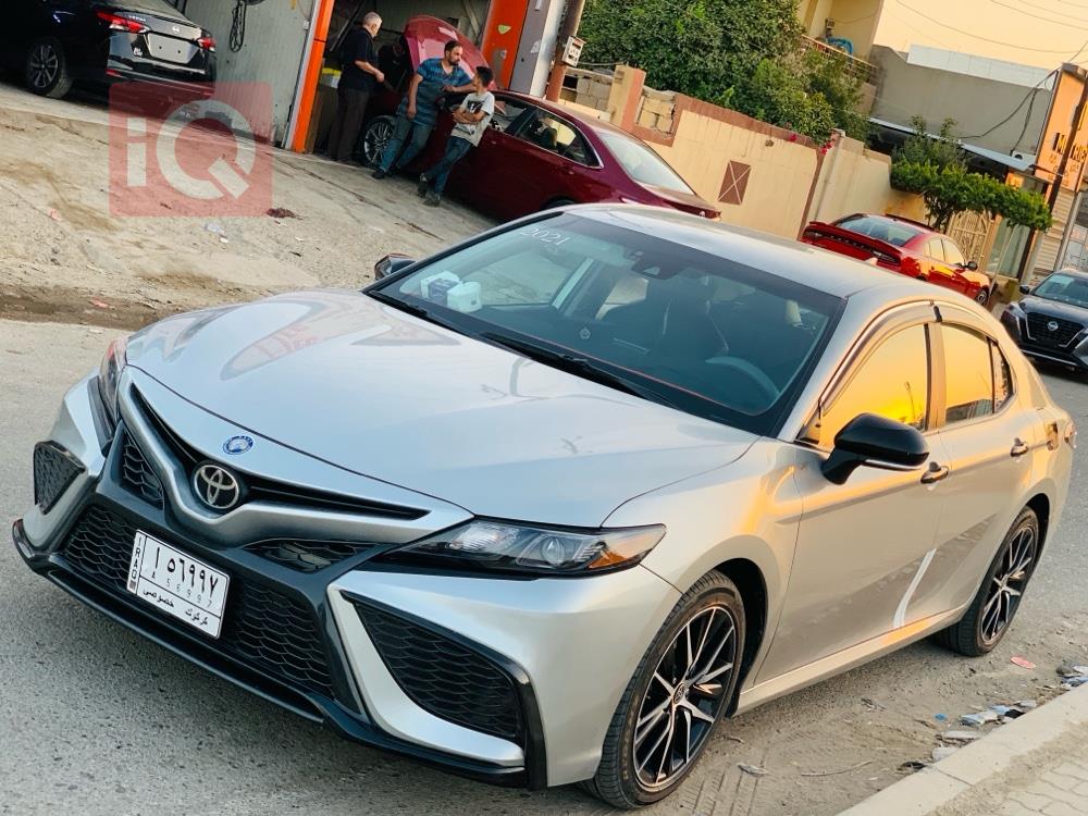 تۆیۆتا کامری